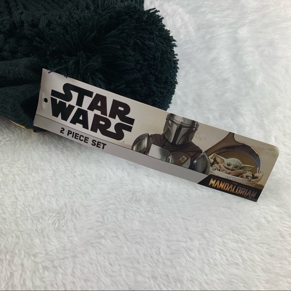 Disney Star Wars Baby Yoda Hat Mittens Set - Picture 11 of 13